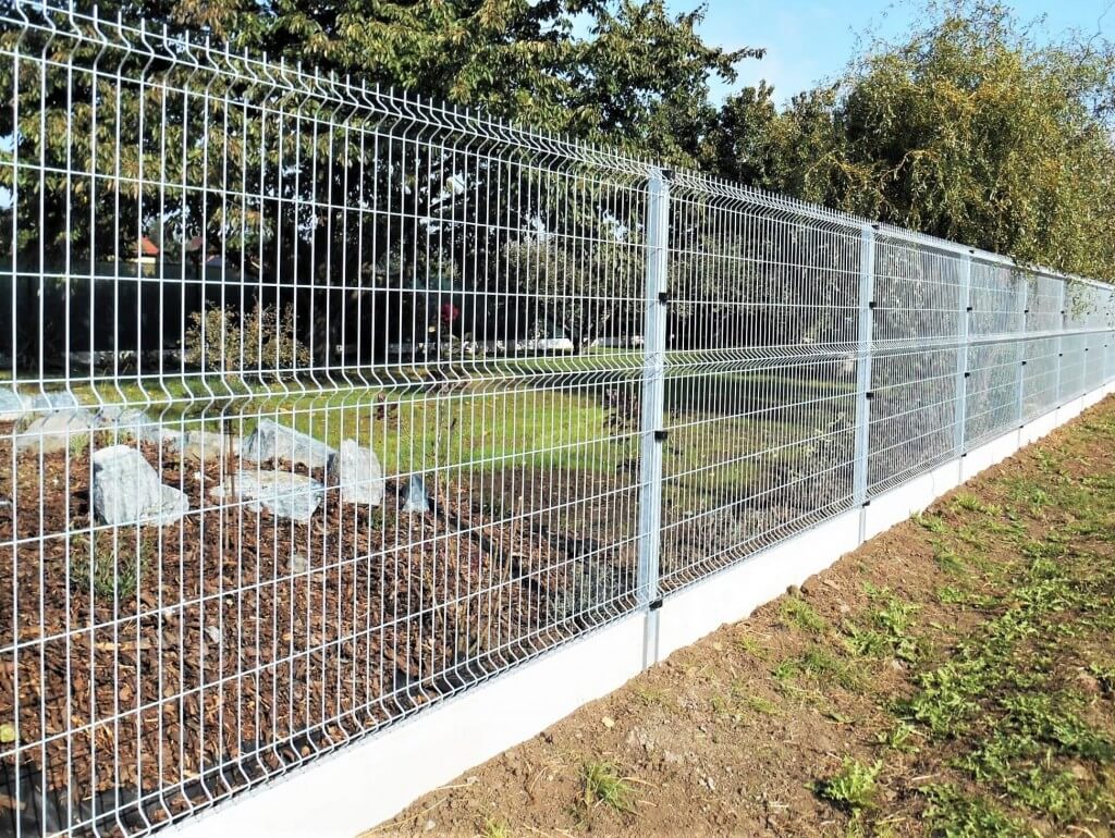 cena svařovaných plotových panelů