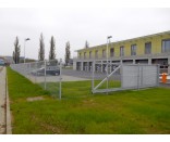 Oplocení ze svařovaných plotových panelů BRAVO 3D kolem nové stanice Zdravotnické záchranné služby JMK v Brně 
