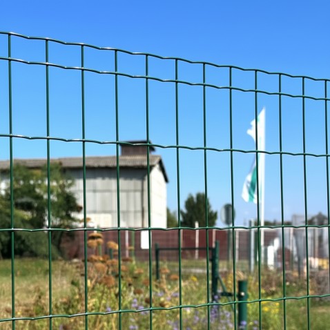 Svařovaná plotová síť PANTANET FAMILY poplastovaná 810 mm | zelená | oko 100 × 50 mm | drát 2,5 mm