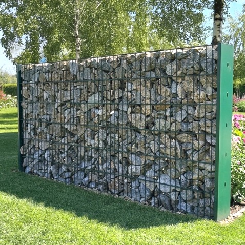 GABION SET 2D 1830mm | 2x plotový panel 2D 1830mm RAL 6005 + 2x gabion ohýbaný sloupek 2440mm RAL 6005 + 12x fixátor sítí RAL 6005 | BEZ KAMENÍ!