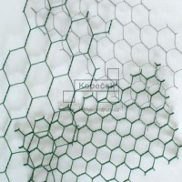Králičí šestihranné pletivo | Zn+PVC | zelené | 20 × 20 | drát 0,9 mm